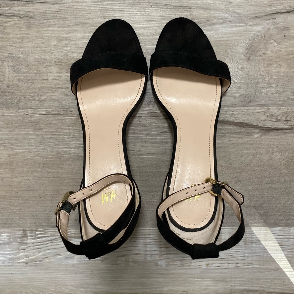 H&M Heels - Picture 2 of 3